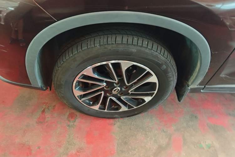 Used GAC Trumpchi GS4 2015 200T G-DCT Elite Edition Left Front Wheel Hub