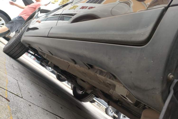 Used GAC Trumpchi GS4 2015 200T G-DCT Elite Edition Left Side Sill