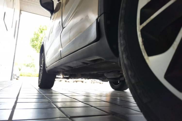 Used GAC Trumpchi GS4 2015 200T Manual Elite Edition Left Side Sill