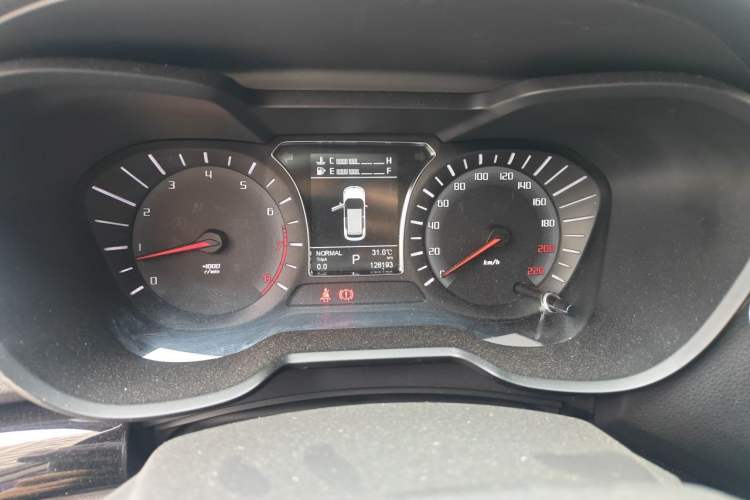 Used GAC Trumpchi GS4 2015 200T G-DCT Luxury Edition Odometer Close Up