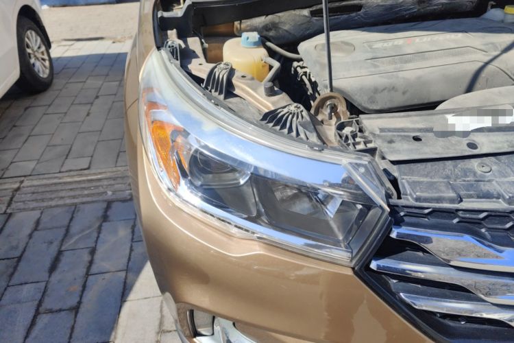 Used GAC Trumpchi GS4 2015 200T G-DCT Elite Edition Right Front Headlight