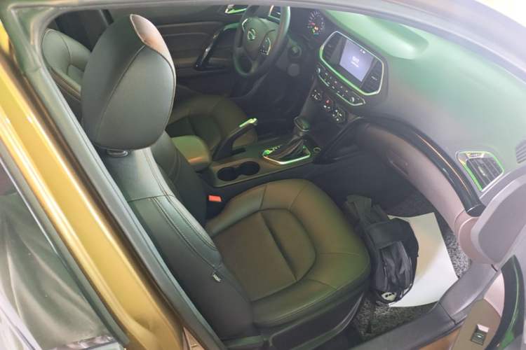 Used GAC Trumpchi GS4 2015 200T G-DCT Luxury Edition Right Front Seat