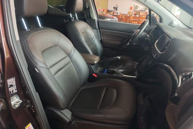 Used GAC Trumpchi GS4 2015 200T G-DCT Luxury Edition Right Front Seat