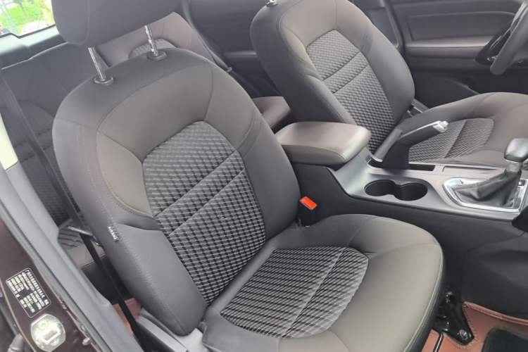 Used GAC Trumpchi GS4 2015 200T G-DCT Elite Edition Right Front Seat