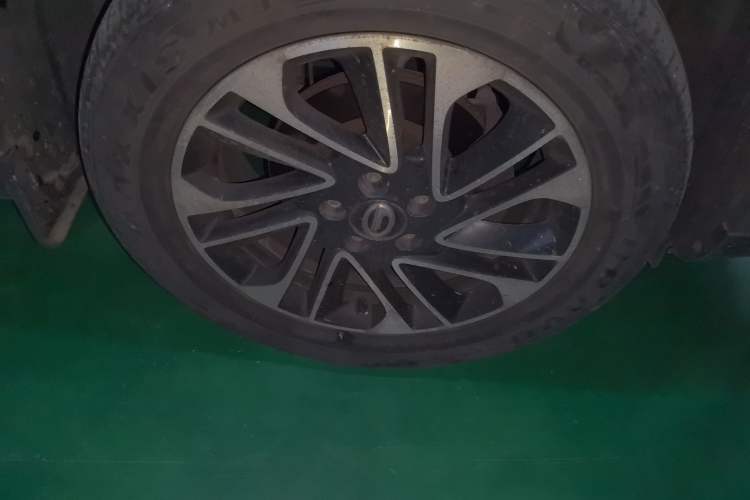 Used GAC Trumpchi GS4 2015 200T G-DCT Elite Edition Right Front Wheel Hub