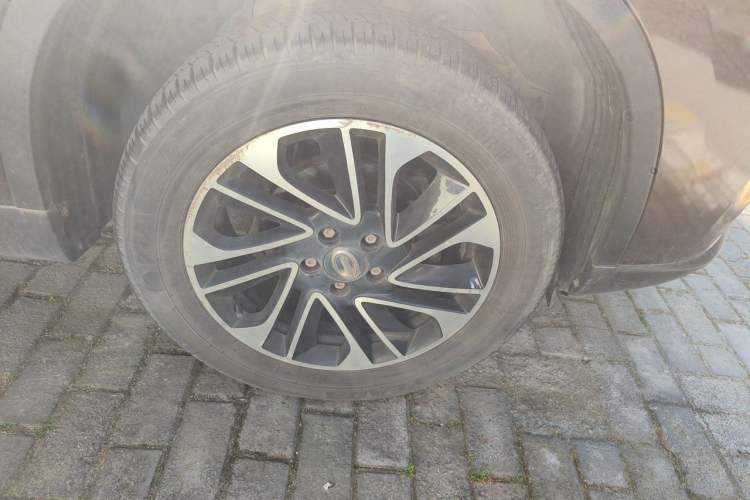 Used GAC Trumpchi GS4 2015 200T Manual Elite Edition Right Front Wheel Hub