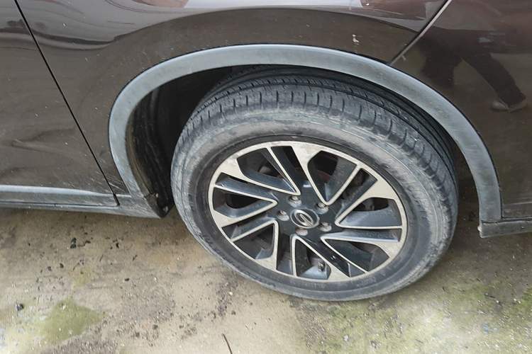 Used GAC Trumpchi GS4 2015 200T Manual Luxury Edition Right Front Wheel Hub