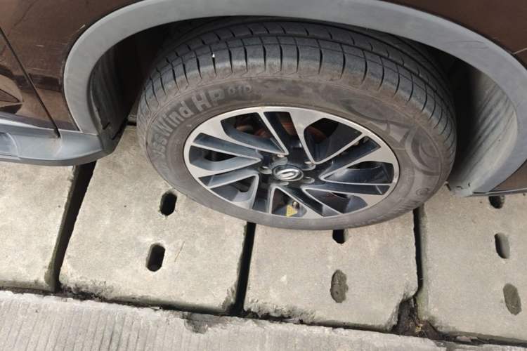 Used GAC Trumpchi GS4 2015 200T G-DCT Elite Edition Right Front Wheel Hub