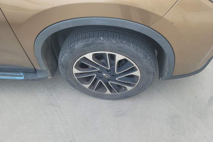 Used GAC Trumpchi GS4 2015 200T Manual Elite Edition Right Front Wheel Hub