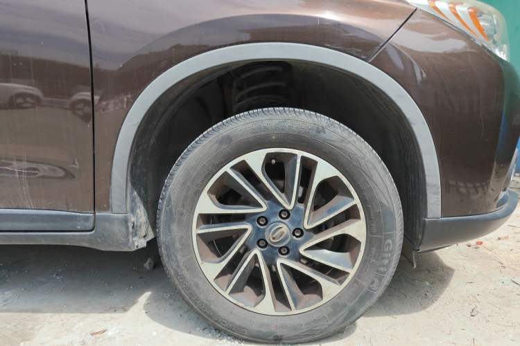 Used GAC Trumpchi GS4 2015 200T Manual Elite Edition Right Front Wheel Hub