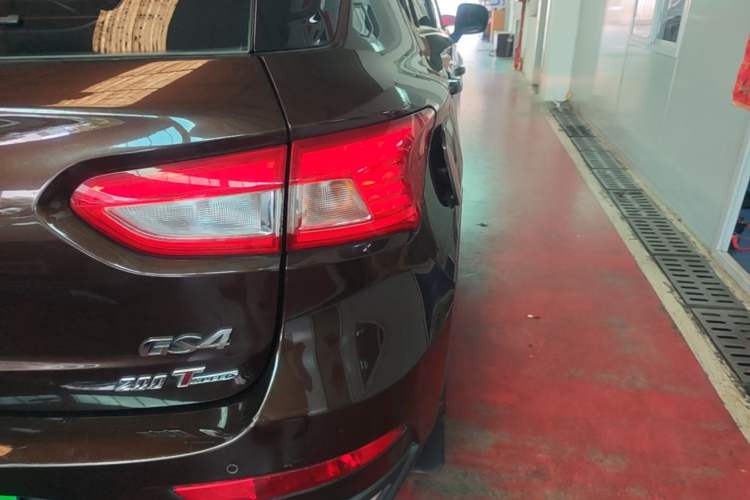 Used GAC Trumpchi GS4 2015 200T G-DCT Elite Edition Right Rear Taillight