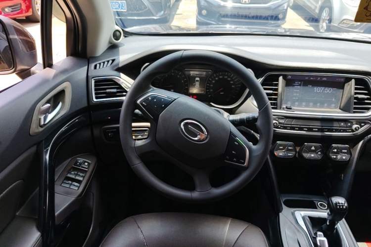 Used GAC Trumpchi GS4 2015 200T Manual Elite Edition Steering Wheel