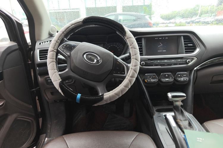 Used GAC Trumpchi GS4 2015 200T G-DCT Luxury Edition Steering Wheel