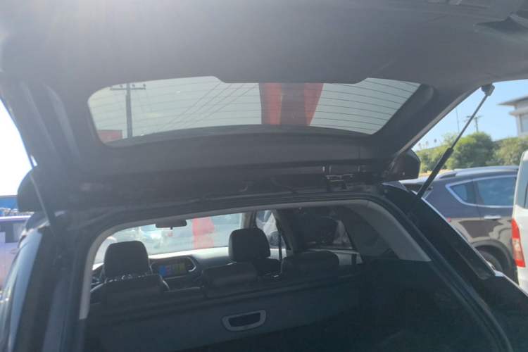 Used GAC Trumpchi GS4 2015 200T G-DCT Luxury Edition Trunk