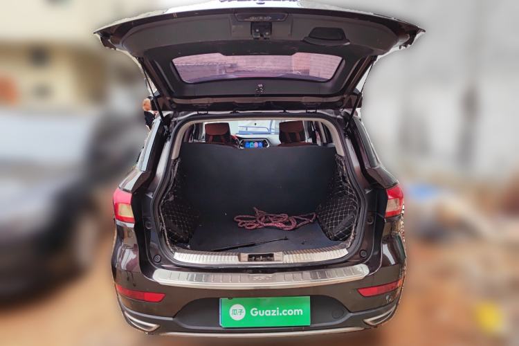 Used GAC Trumpchi GS4 2015 200T G-DCT Comfort Edition Trunk