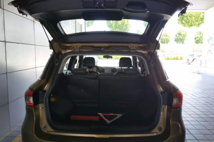 Used GAC Trumpchi GS4 2015 200T Manual Elite Edition Trunk