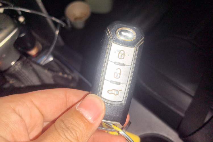 Used GAC Trumpchi GS4 2015 200T G-DCT Elite Edition Vehicle Key