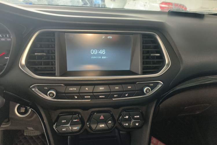 Used GAC Trumpchi GS4 2015 200T G-DCT Luxury Edition Audio And AC Panel