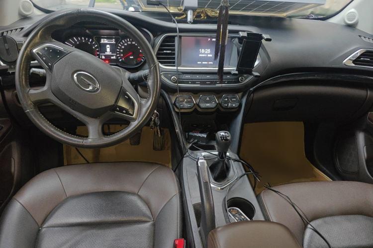 Used GAC Trumpchi GS4 2015 200T Manual Luxury Edition Center Console