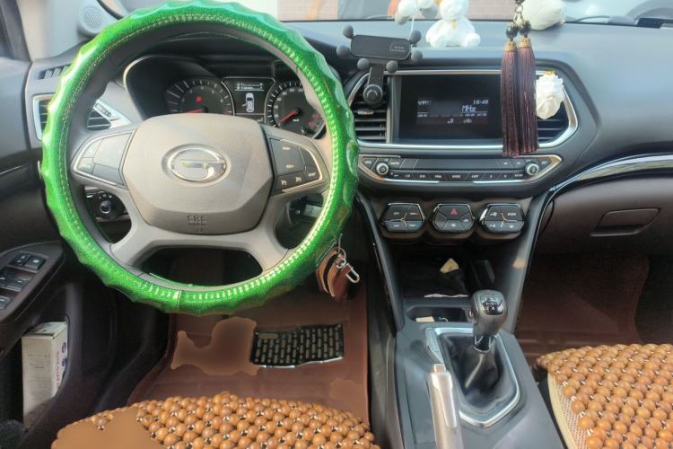 Used GAC Trumpchi GS4 2015 200T Manual Elite Edition Center Console