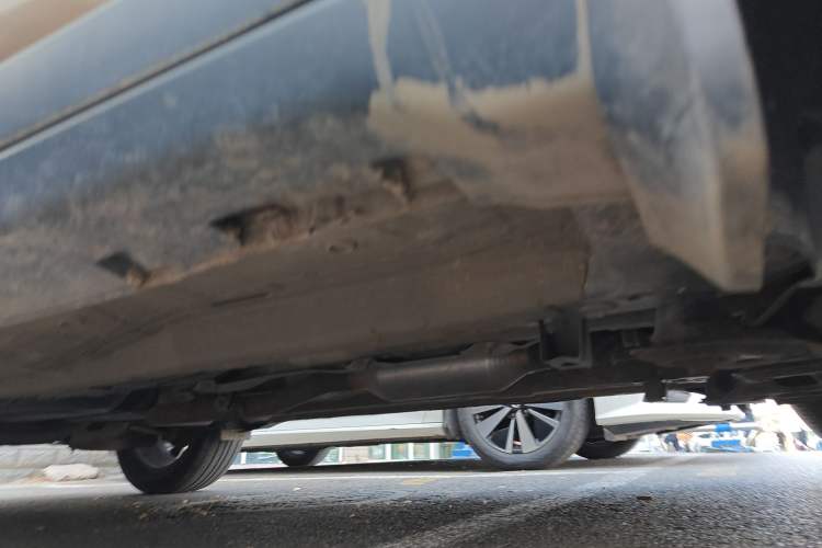 Used GAC Trumpchi GS4 2015 200T G-DCT Elite Edition Chassis Front Right