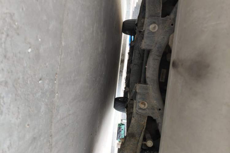 Used GAC Trumpchi GS4 2015 200T Manual Comfort Edition Chassis Rear