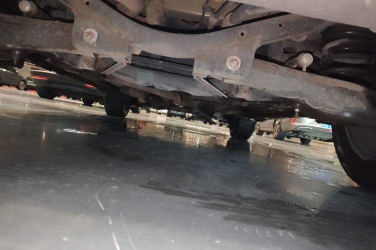 Used GAC Trumpchi GS4 2015 200T G-DCT Elite Edition Chassis Rear