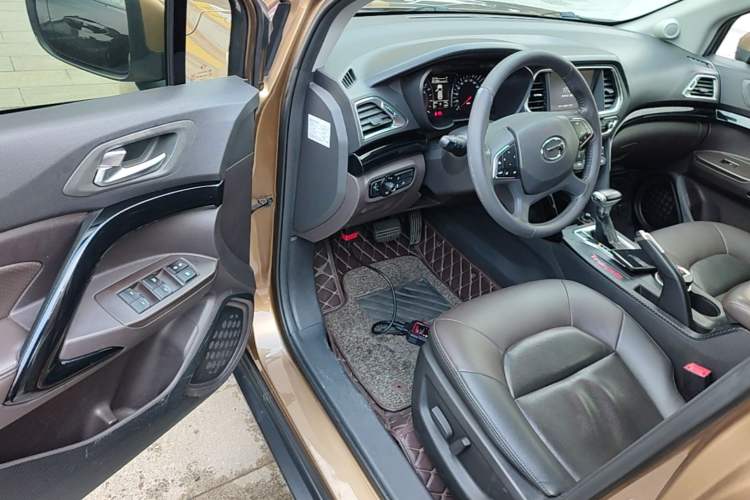 Used GAC Trumpchi GS4 2015 200T G-DCT Luxury Edition Driver Seat