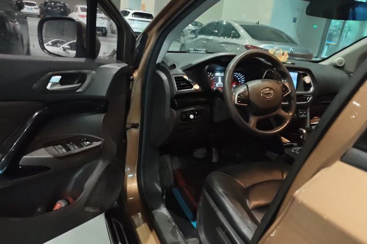 Used GAC Trumpchi GS4 2015 200T G-DCT Elite Edition Driver Seat