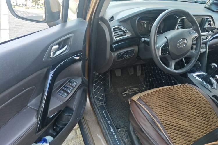Used GAC Trumpchi GS4 2015 200T Manual Luxury Edition Driver Seat