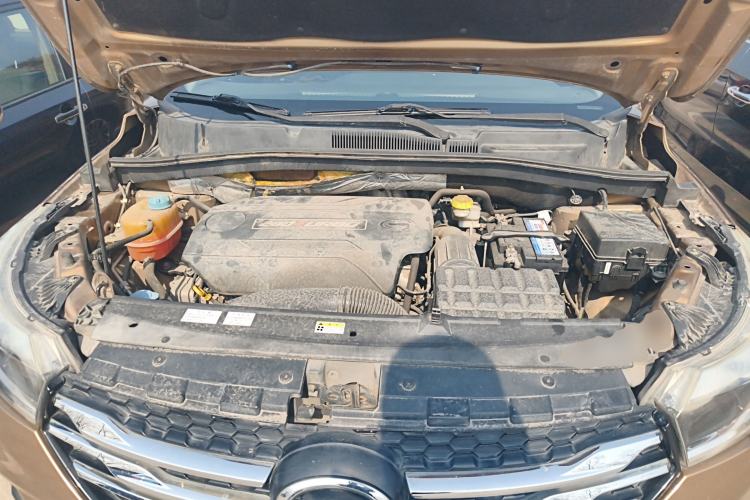 Used GAC Trumpchi GS4 2015 200T Manual Elite Edition Engine Bay
