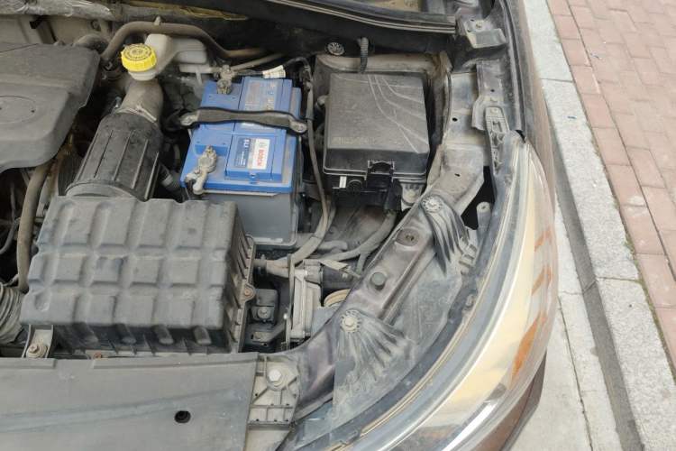Used GAC Trumpchi GS4 2015 200T Manual Comfort Edition Engine Bay Left