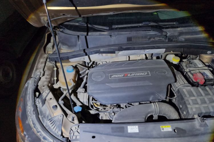 Used GAC Trumpchi GS4 2015 200T Manual Elite Edition Engine Bay Right