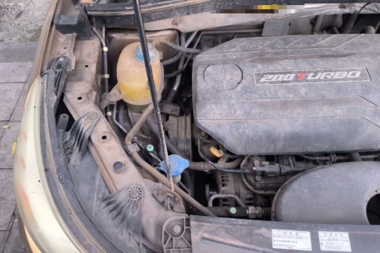 Used GAC Trumpchi GS4 2015 200T Manual Elite Edition Engine Bay Right