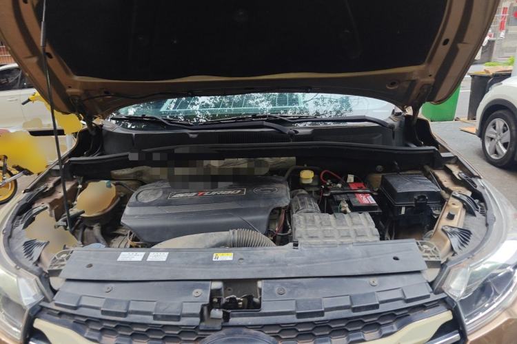 Used GAC Trumpchi GS4 2015 200T Manual Luxury Edition Engine Bay