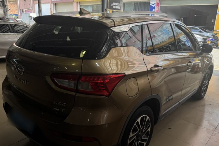 Used GAC Trumpchi GS4 2015 200T Manual Luxury Edition Exterior 5