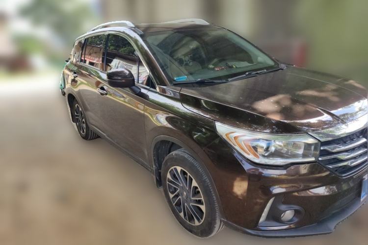 Used GAC Trumpchi GS4 2015 200T Manual Elite Edition Front Right 45 Deg