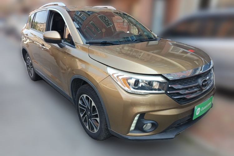 Used GAC Trumpchi GS4 2015 200T Manual Luxury Edition Front Right 45 Deg
