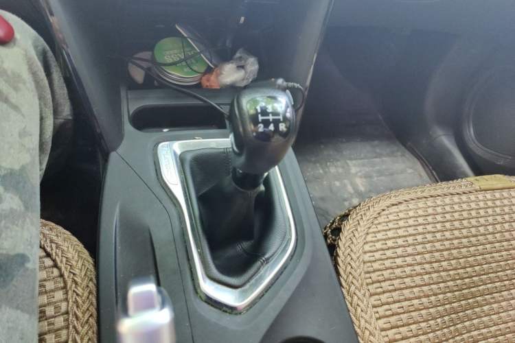 Used GAC Trumpchi GS4 2015 200T Manual Elite Edition Gear Lever