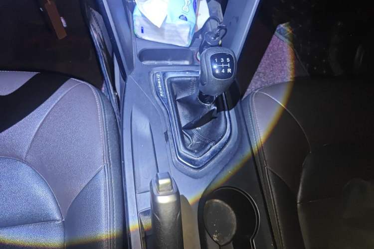 Used GAC Trumpchi GS4 2015 200T Manual Elite Edition Gear Lever