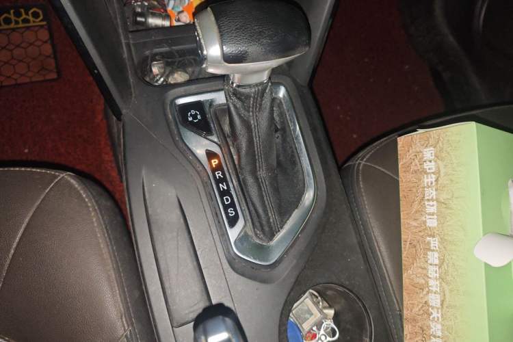 Used GAC Trumpchi GS4 2015 200T G-DCT Prestige Edition Gear Lever