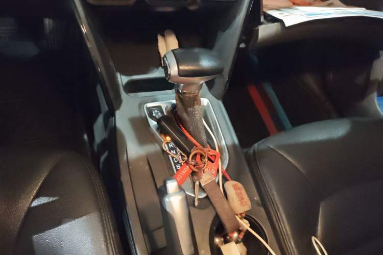 Used GAC Trumpchi GS4 2015 200T G-DCT Elite Edition Gear Lever