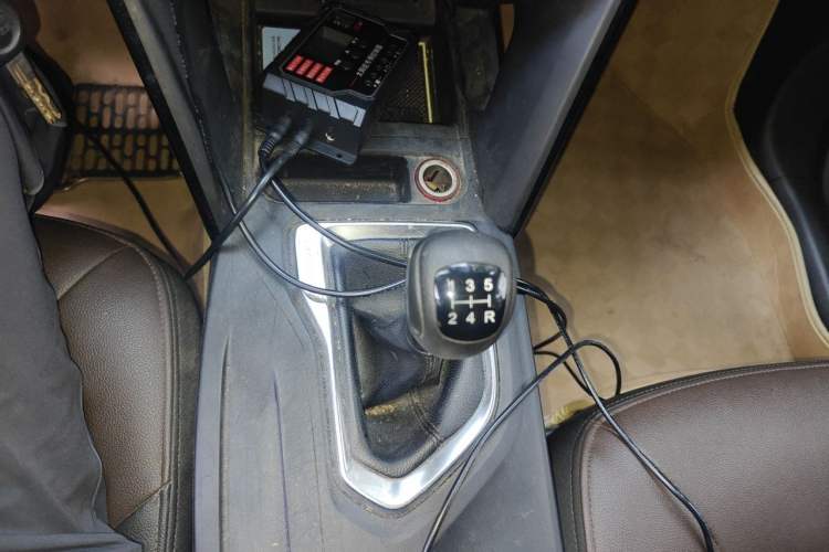 Used GAC Trumpchi GS4 2015 200T Manual Luxury Edition Gear Lever