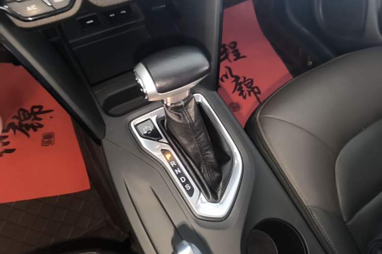 Used GAC Trumpchi GS4 2015 200T G-DCT Luxury Edition Gear Lever