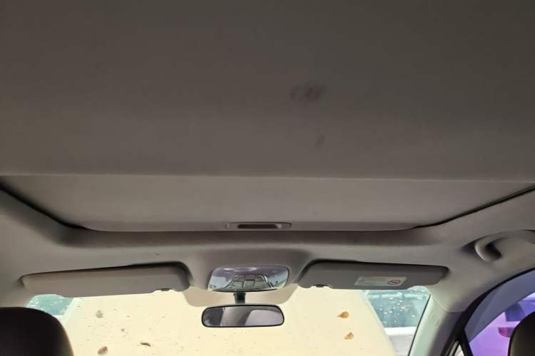 Used GAC Trumpchi GS4 2015 200T G-DCT Luxury Edition Headliner