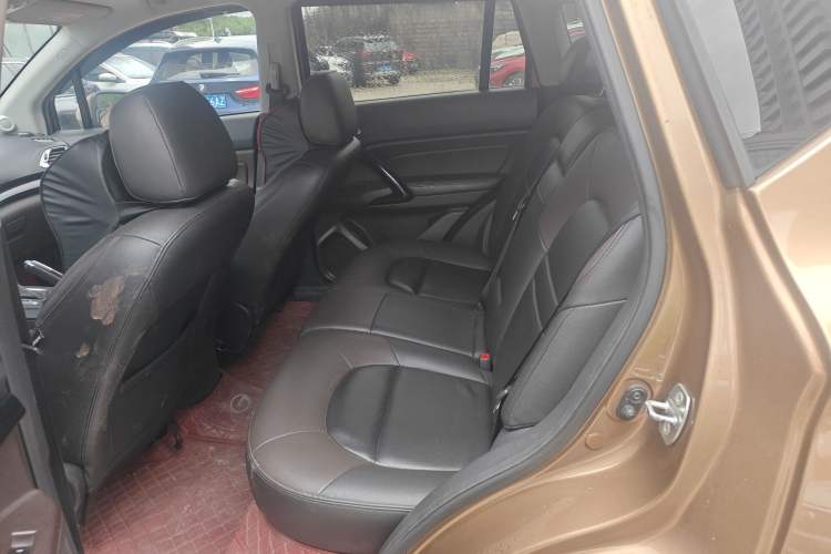 Used GAC Trumpchi GS4 2015 200T G-DCT Luxury Edition Interior 2