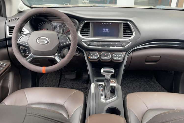 Used GAC Trumpchi GS4 2015 200T G-DCT Luxury Edition Interior 3