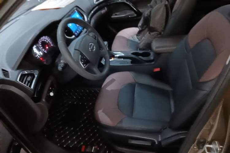 Used GAC Trumpchi GS4 2015 200T G-DCT Elite Edition Left Front Seat