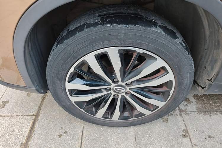Used GAC Trumpchi GS4 2015 200T G-DCT Luxury Edition Left Front Wheel Hub
