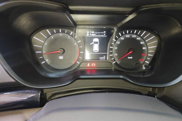 Used GAC Trumpchi GS4 2015 200T Manual Luxury Edition Odometer Close Up